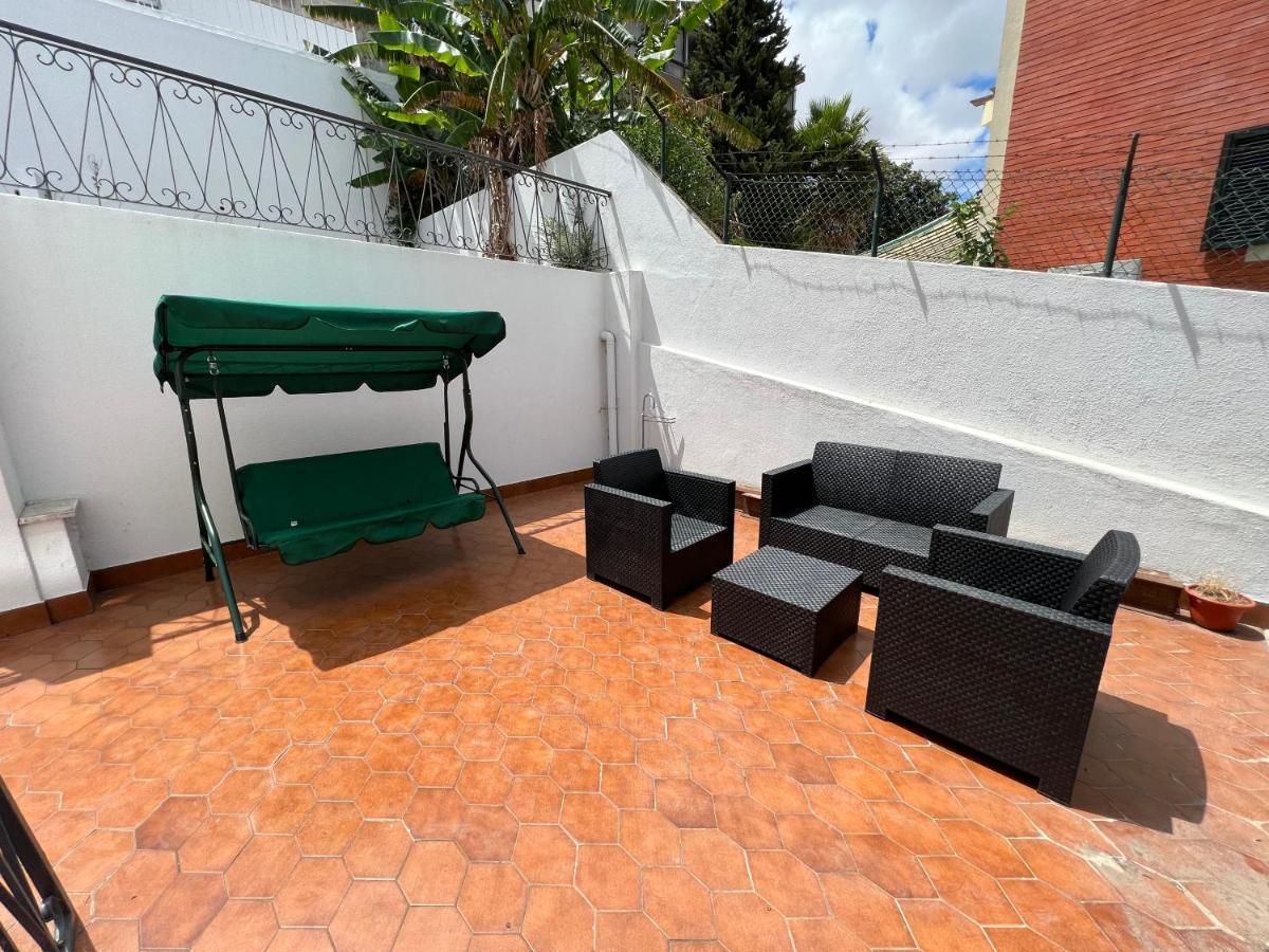 Oieras Beach Suite 2 - Large Double Room With En-Suite Bathroom And Balcony 奥埃拉斯 外观 照片